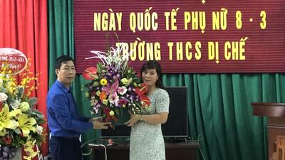 Hưởng ứng Tuần lễ áo dài Việt Nam 2021